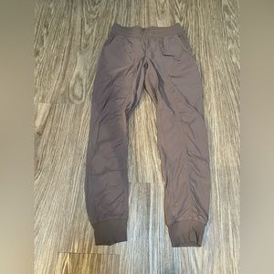 Size 6, lulu lemon studio pant, mauve